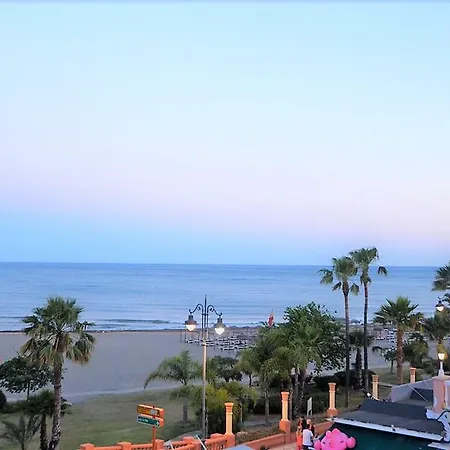 Beachfront Ole Playa Apartment Benalmadena